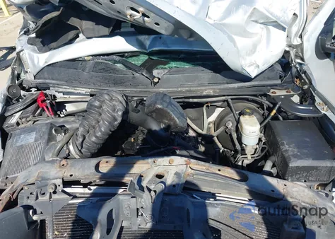 2010 Chevrolet Silverado 1500 Ls из США, поврежденный, VIN 1GCSCREA9AZ145654